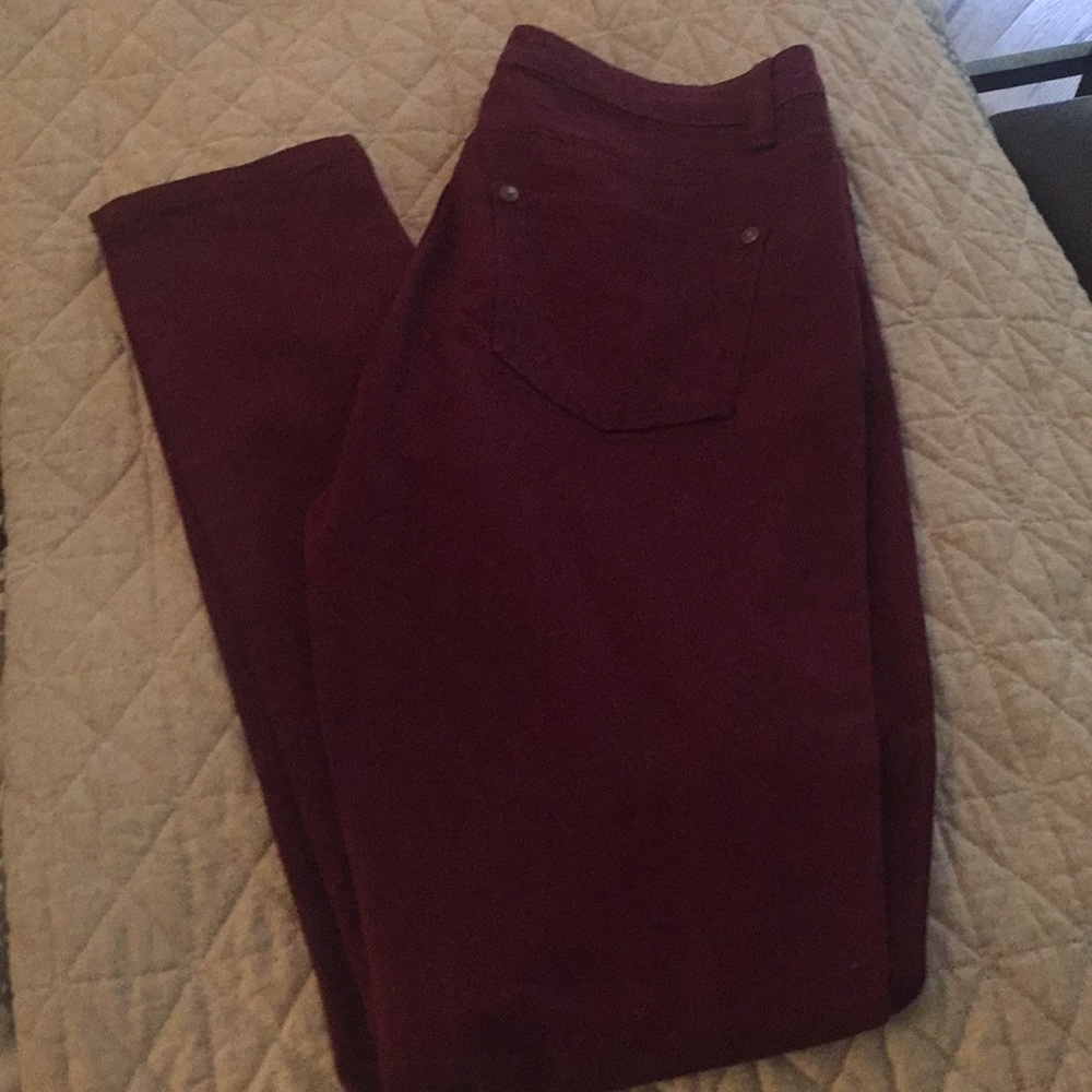 Donated to a shelter! K. Jordan women’s jeans! NWOT!